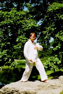 s006_03.jpg